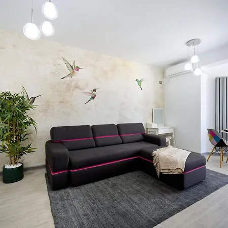 Eden Spa&pool アパート