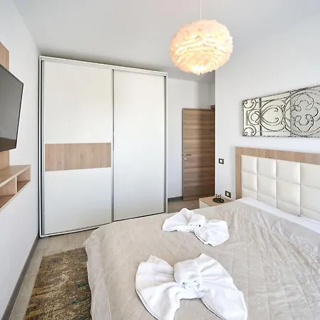 Eden Spa&pool Apartment *